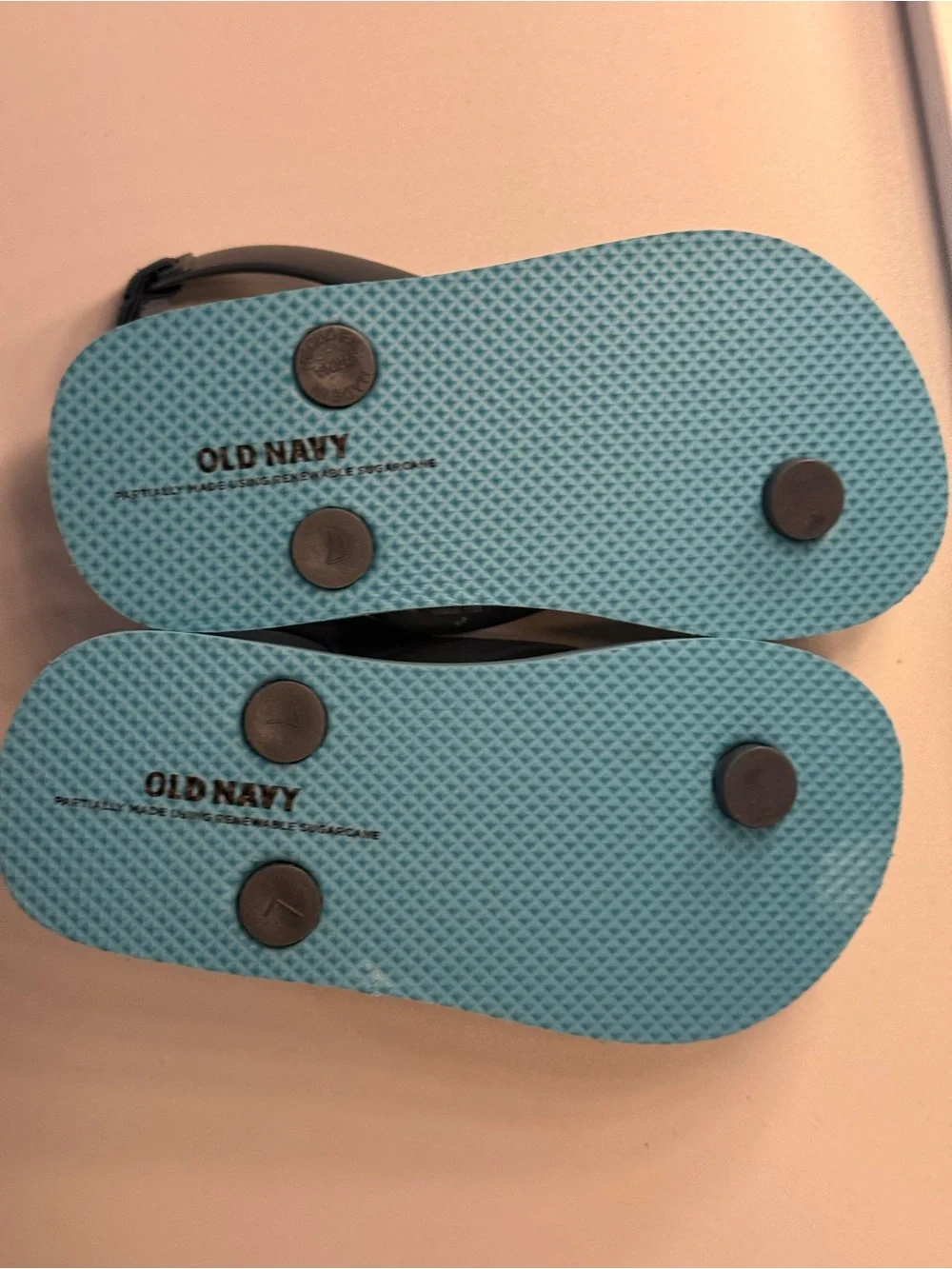 Old Navy Light Blue Textured Flip Flops SIZE TODDLER 7